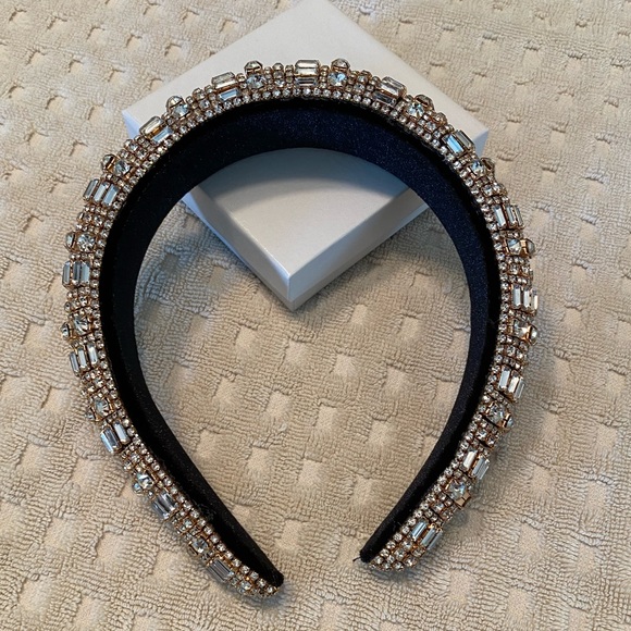 New Clear Rhinestone Embellished Headband - Picture 3 of 3